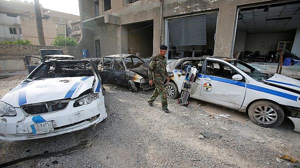 Attentato kamikaze con autobomba a Baghdad Attentato kamikaze con autobomba a Baghdad