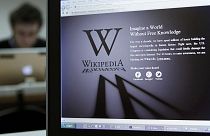 Турция заблокировала доступ к "Википедии"
