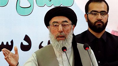 El "carnicero de Kabul" Gulbuddin Hekmatyar pide la paz a los talibanes
