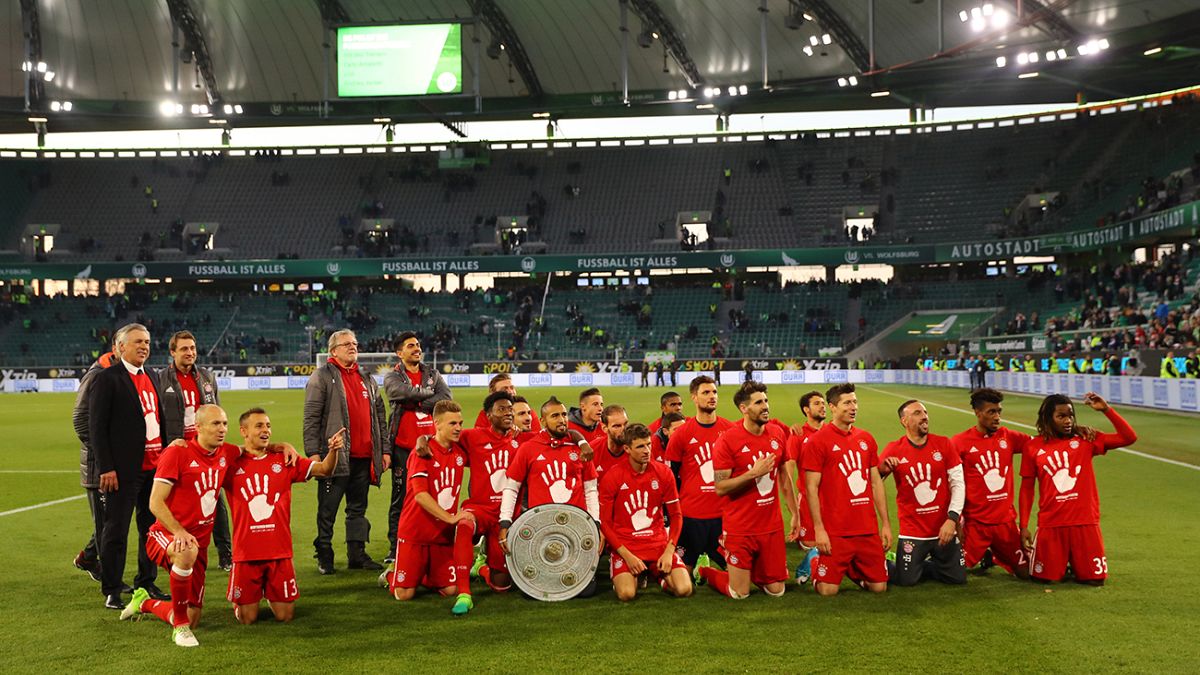 Bayern Munich thrash Wolfsburg to win fifth straight Bundesliga title