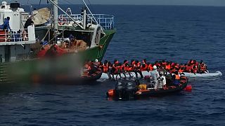 إيطاليا: اتهام بعض المنظمات غير الحكومية بالتواطؤ مع عصابات تهريب المهاجرين