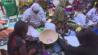 Traditional micro-credit scheme helps Senegalese women do business