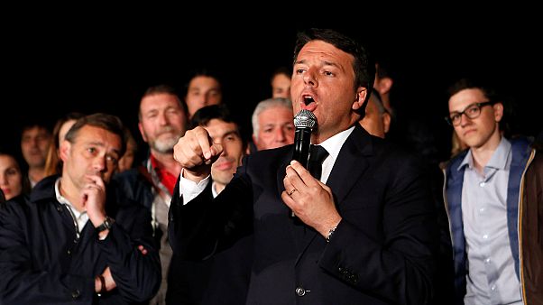 İtalya'da Renzi Demokrat Parti liderliğine yeniden seçildi İtalya'da Renzi Demokrat Parti liderliğine yeniden seçildi