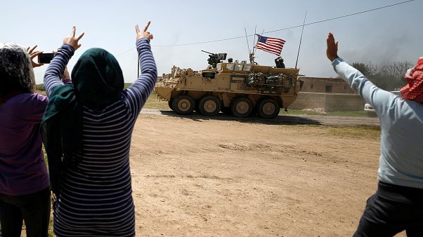 قوات سوريا الديمقراطية تستعيد مدينة "الطبقة" السورية من قبضة داعش قوات سوريا الديمقراطية تستعيد مدينة "الطبقة" السورية من قبضة داعش