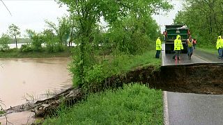 Estados Unidos: las lluvias torrenciales dejan bajo el agua decenas de localidades en Misuri y Arkansas