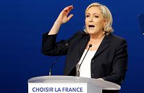 Le Pen plagia un discurso de Fillon, en "un guiño" al electorado de derecha