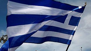 Yunanistan hükümeti yeni kemer sıkma önlemlerini onayladı