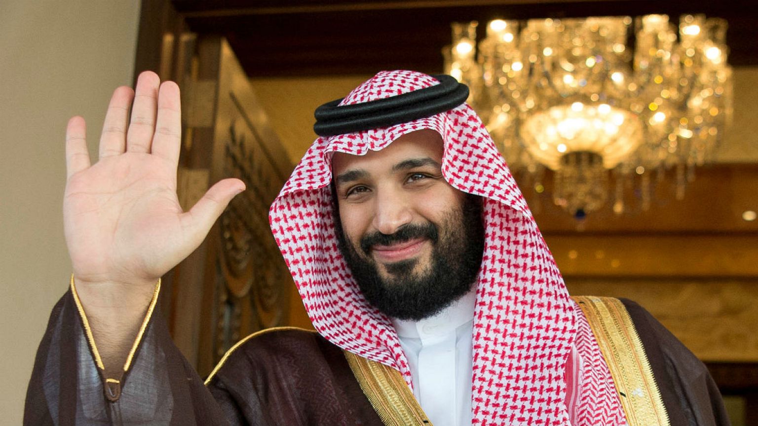 ولي العهد السعودي يستبعد مباشرة حوار مع إيران ويتوعَّد باجتثاث أذرعها في اليمن