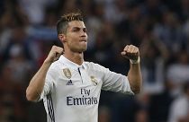 "Hat-trick" de CR7 põe Real Madrid com um pé na final da Champions