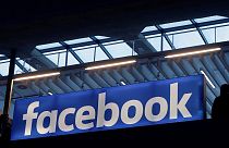Facebook renforce ses effectifs pour lutter contre les contenus violents