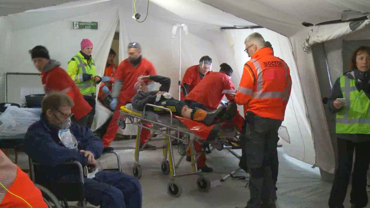 Europäische Rettungsteams trainieren Kampf gegen Cholera-Ausbruch