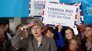 Les élections locales britanniques confortent Theresa May