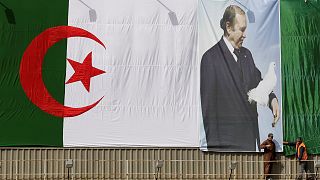 Partido de Bouteflika mantém o poder
