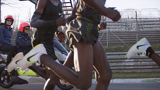 Des marathoniens sous la barrière des deux heures ?