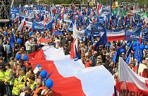Multitudinaria manifestación en Varsovia para protestar contra el Gobierno