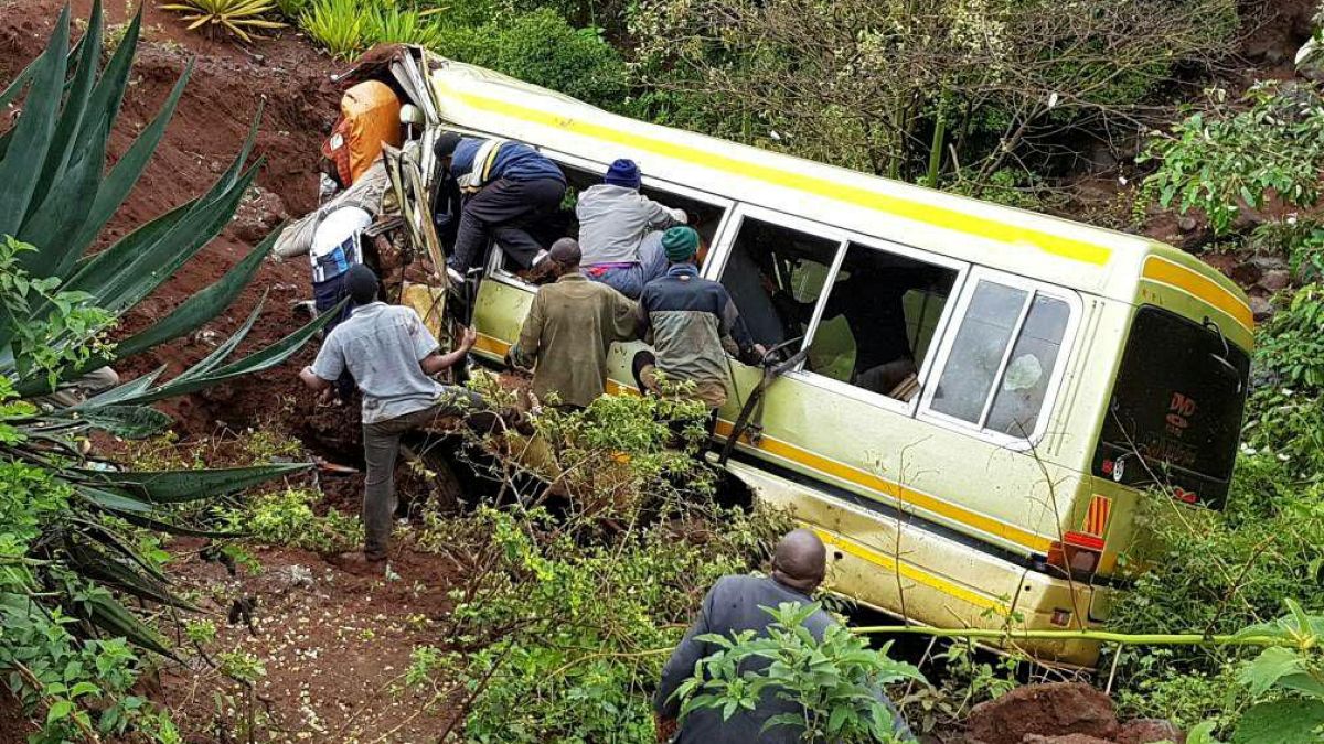 Tanzániai gyerekek haltak meg egy buszbalesetben