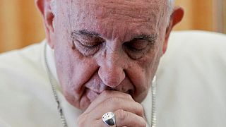 البابا فرانسيس: أخجل من تسمية " أم القنابل"