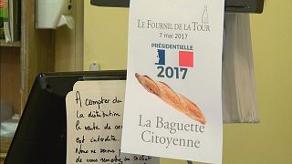 French voters get free baguettes