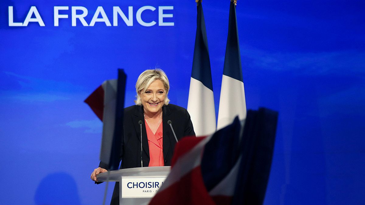 Le Pen seçimleri kaybetti Ulusal Cephe parti siyasetini değiştiriyor