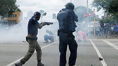 Afrique du Sud : plusieurs maisons brûlées après des protestations