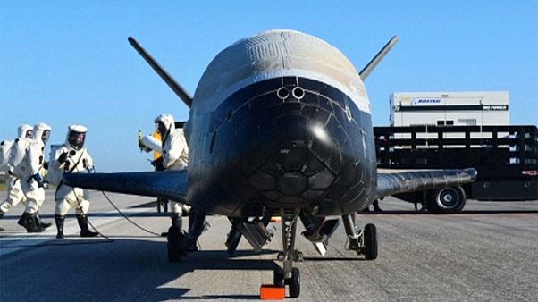 Секретный шатл Х-37B приземлился во Флориде Секретный шатл Х-37B приземлился во Флориде