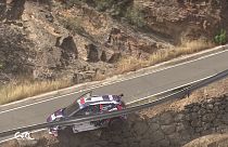 Rallye-Fahrer fast in Tiefe gestürzt