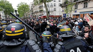 Paris'te Macron karşıtı eylemde arbede yaşandı