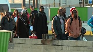 Paris : 1 600 migrants évacués d'un campement insalubre