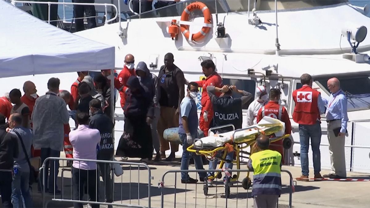 11 migrants morts et 230 portés disparus ce week-end en Méditerranée