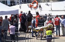 Shipwrecks spark rise in migrant death toll