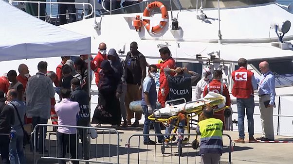11 migrants morts et 230 portés disparus ce week-end en Méditerranée 11 migrants morts et 230 portés disparus ce week-end en Méditerranée