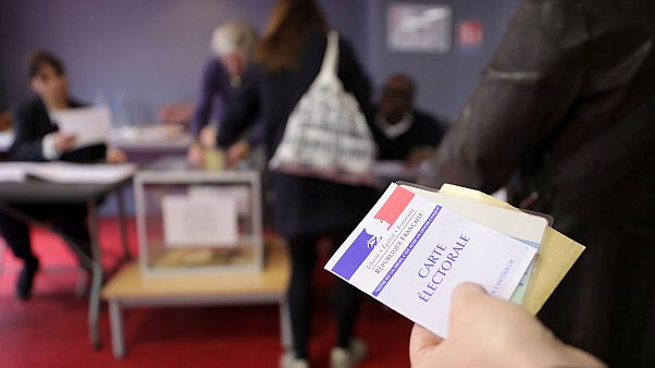 Γαλλία: Η μάχη για την πλειοψηφία στο κοινοβούλιο Γαλλία: Η μάχη για την πλειοψηφία στο κοινοβούλιο