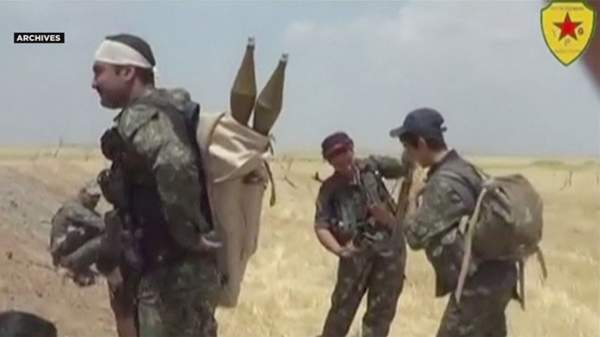 Washington felfegyverzi a Szíriában harcoló kurdokat