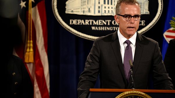 Demissão do diretor do FBI gera polémica Demissão do diretor do FBI gera polémica