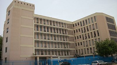 Gambie : le gouverneur de la Banque centrale et 3 de ses collaborateurs limogés "sans raison"