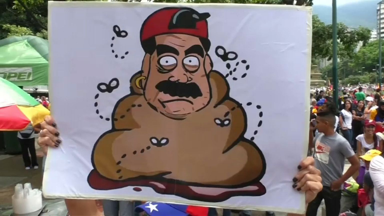 "Bombas" de excrementos em protestos contra Maduro
