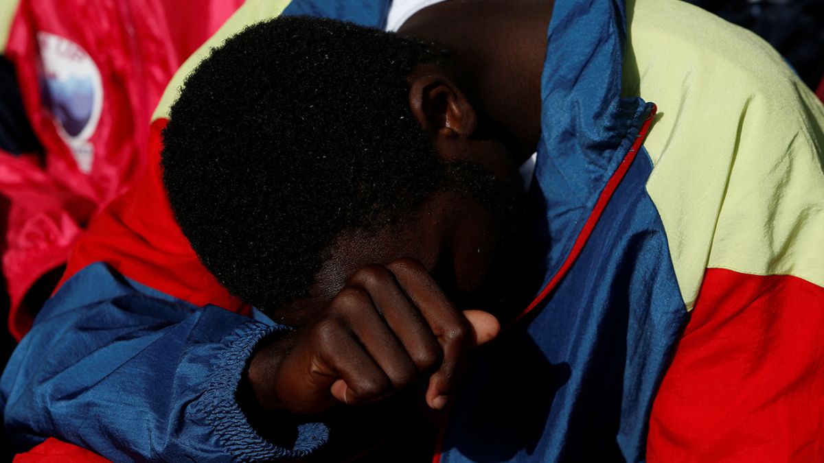 Italian police arrest suspects after migrant murdered at sea