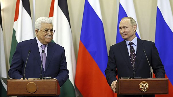 Putin ve Abbas "iki devletli çözüm"ün altını çizdi Putin ve Abbas "iki devletli çözüm"ün altını çizdi