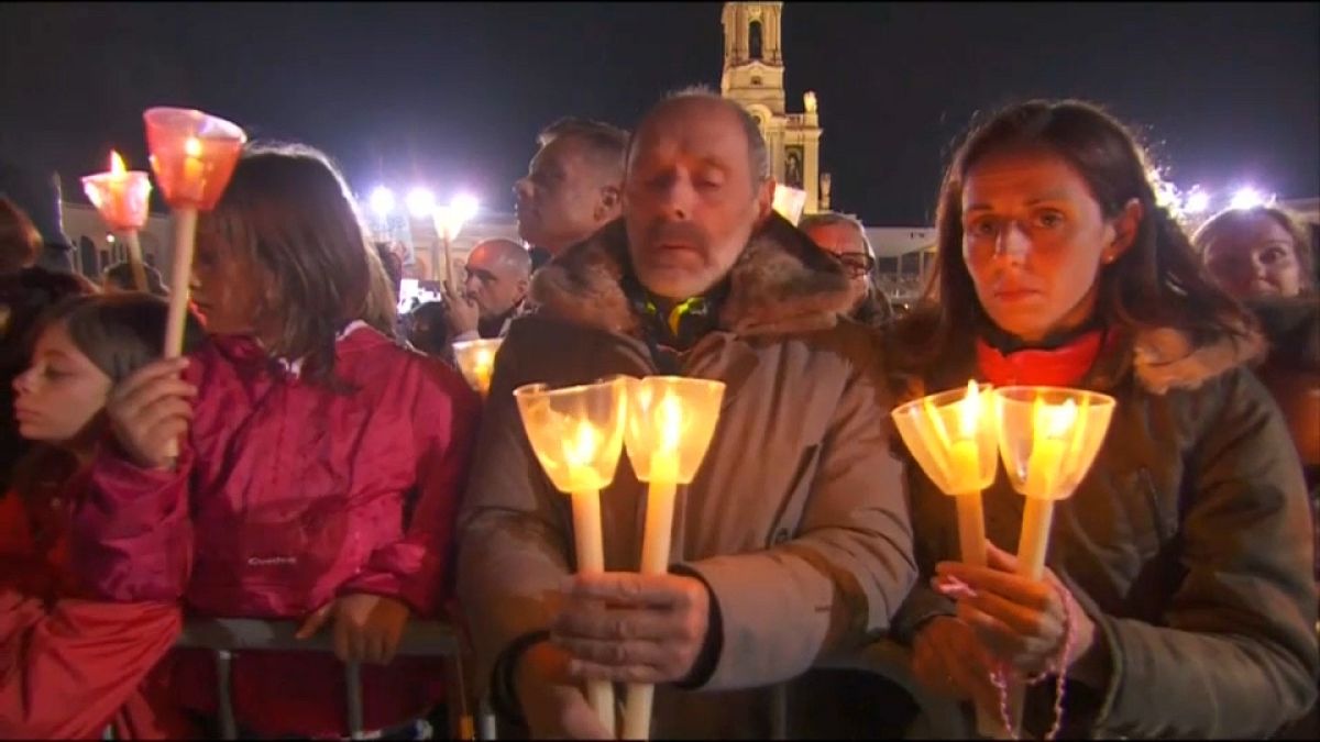 Fátima: 1 Million Gläubige feiern Papst in Portugal