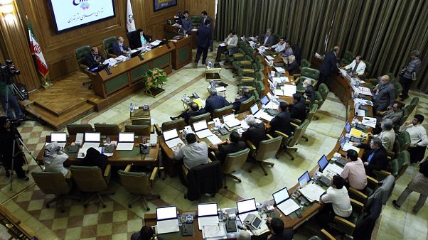 انتقاد به لیست انتخاباتی اصلاحطلبان برای شورای شهر تهران انتقاد به لیست انتخاباتی اصلاحطلبان برای شورای شهر تهران