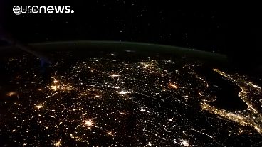 اروپا در شب، فیلمبرداری از فضا