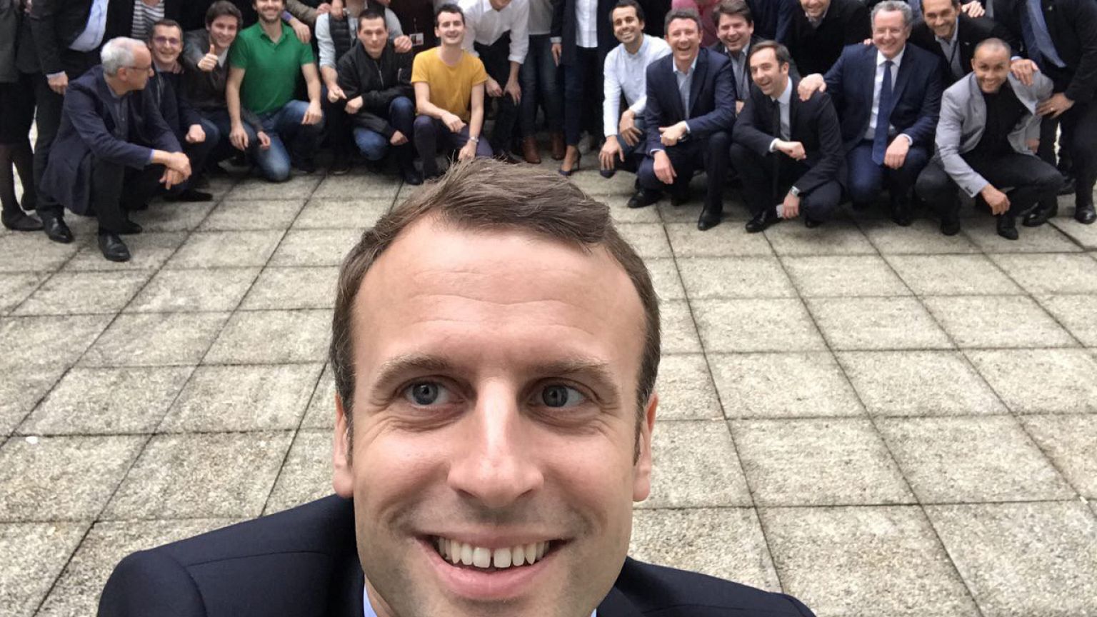 Internet-Hype, Memes und mehr: Das Dankeschön-Selfie von Präsident Macron