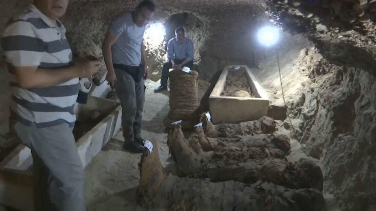 اكتشاف 17 مومياء في محافظة المنيا