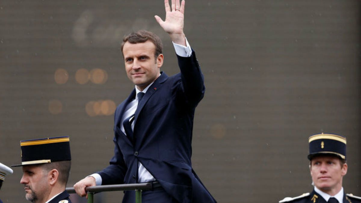 Hollande abandona Eliseu e Macron toma posse como Presidente