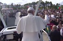 Χιλάδες πιστοί στη Φάτιμα για τον Πάπα Φραγκίσκο