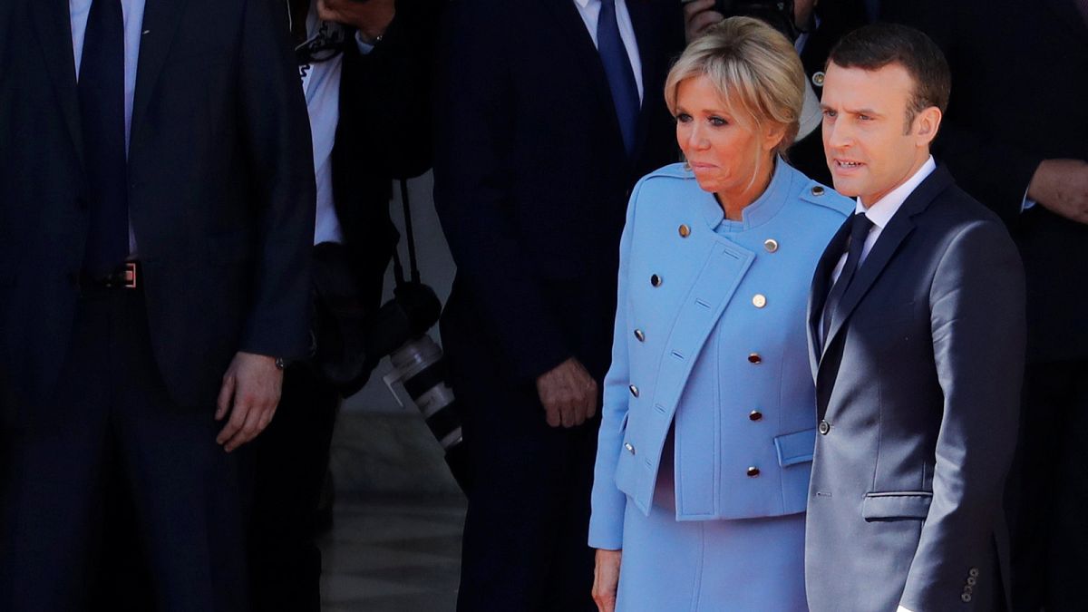 Emmanuel e Brigitte Macron, a França volta a ter primeira-dama no Eliseu