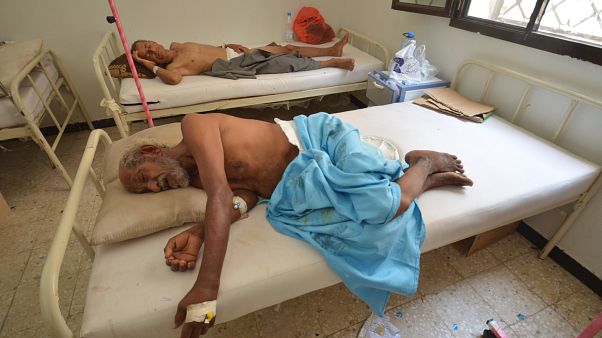 اليمن تعلن حالة الطوارئ بسبب تفشي وباء الكوليرا اليمن تعلن حالة الطوارئ بسبب تفشي وباء الكوليرا