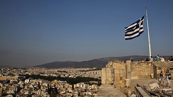 Grecia empezó el año contrayéndose Grecia empezó el año contrayéndose