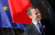 Spannung in Frankreich: Macron feilt an neuer Regierung