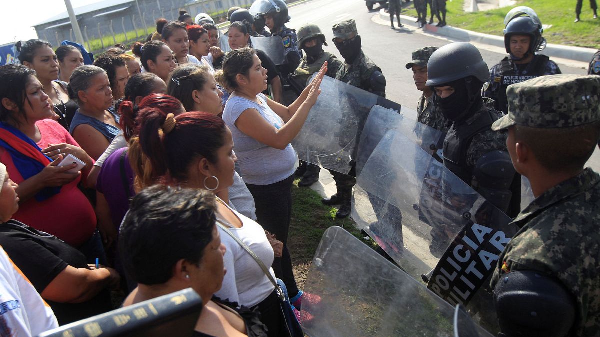 Folytatják a börtönökben lévő bandák felszámolását Hondurasban